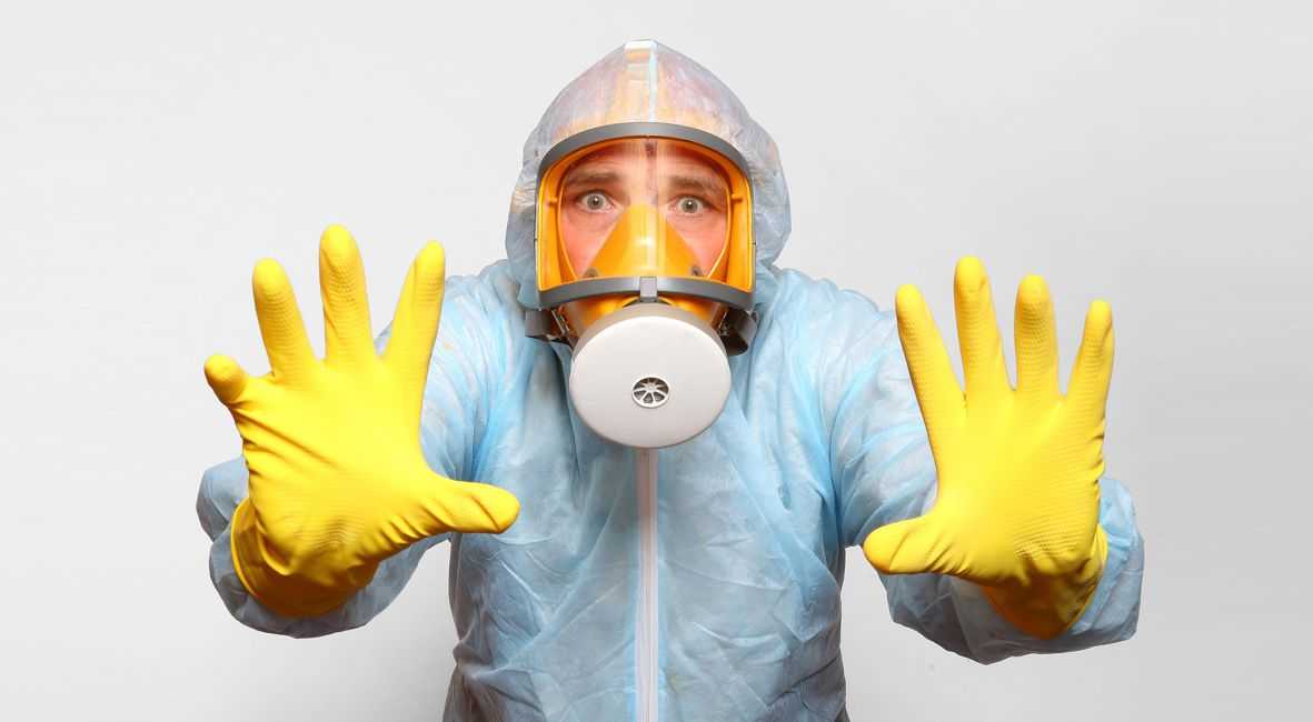 Розыгрыш «Эбола и химзащита»